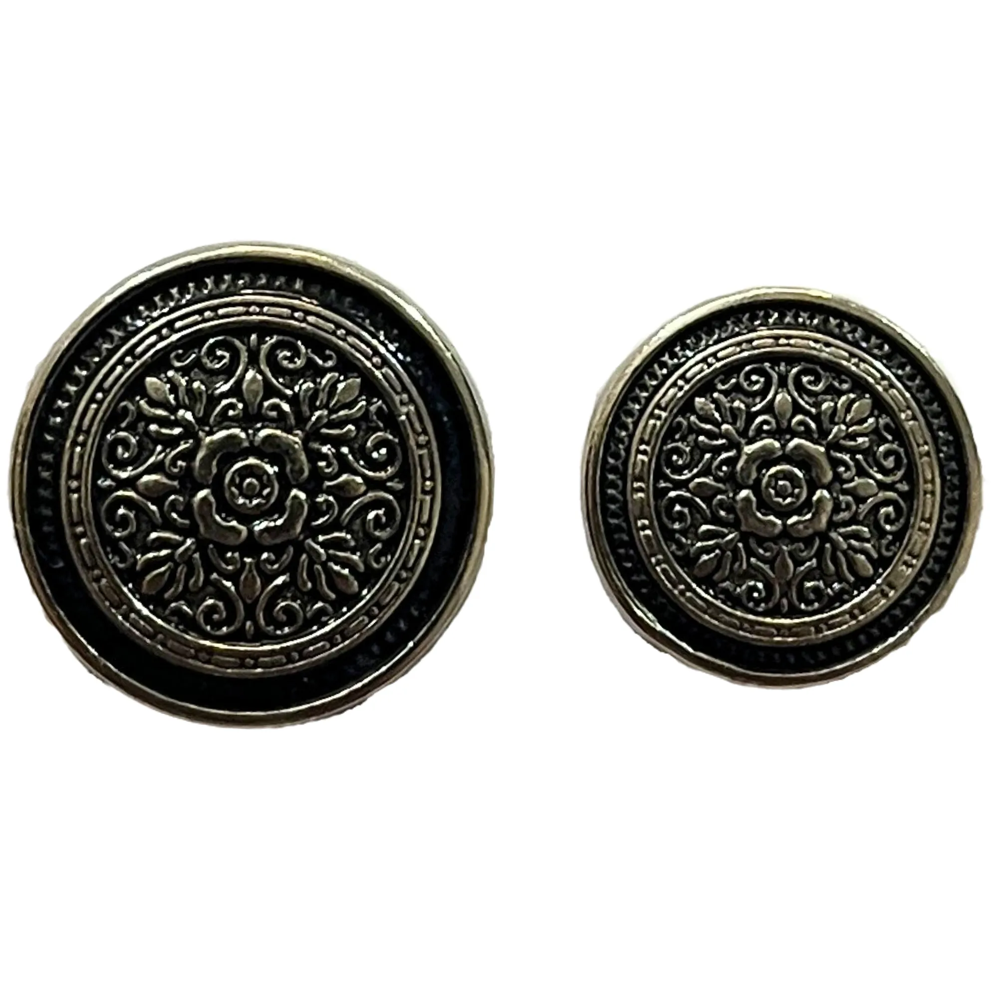 Black & Silver Eye Catchy Floral 1 Hole Round Metal Buttons