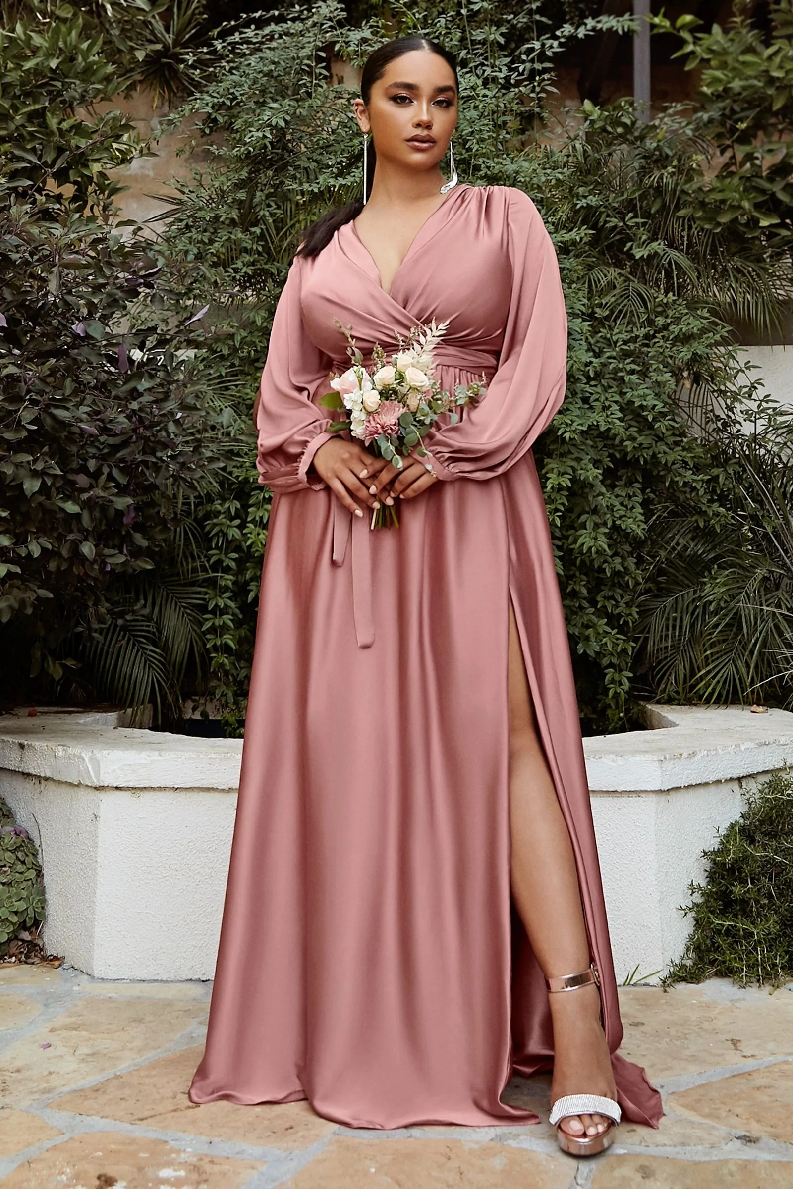 CURVE SATIN LONG SLEEVE GOWN CD7475C