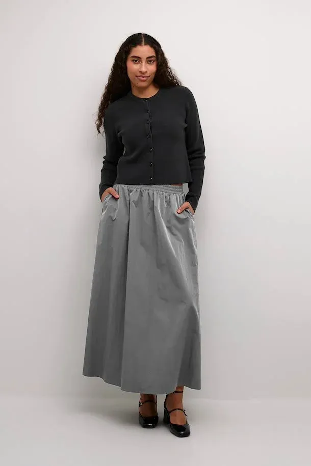 Evi Black Oyster Skirt