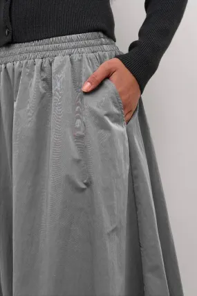 Evi Black Oyster Skirt