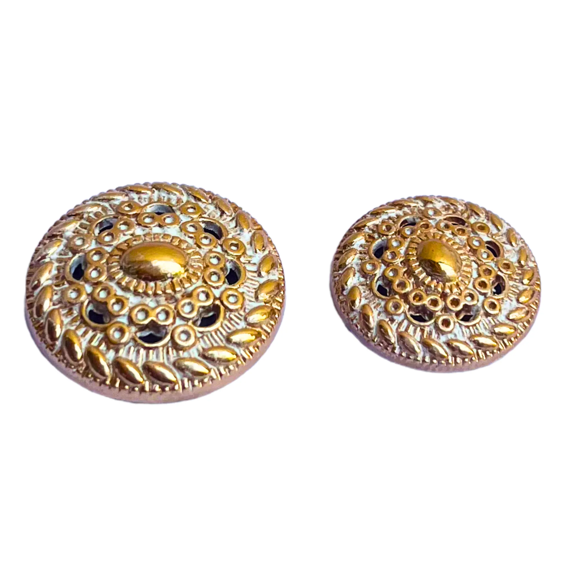 Golden White Color Round Desginer 1 Hole Metal Buttons