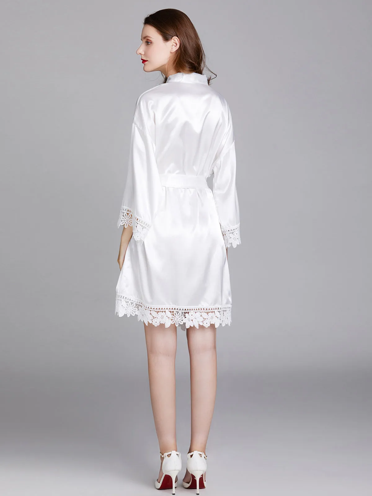 Knee-length V Neck Charmeuse Robes with Floral Lace Edge