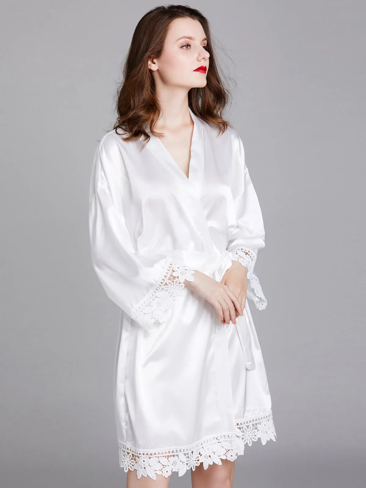 Knee-length V Neck Charmeuse Robes with Floral Lace Edge