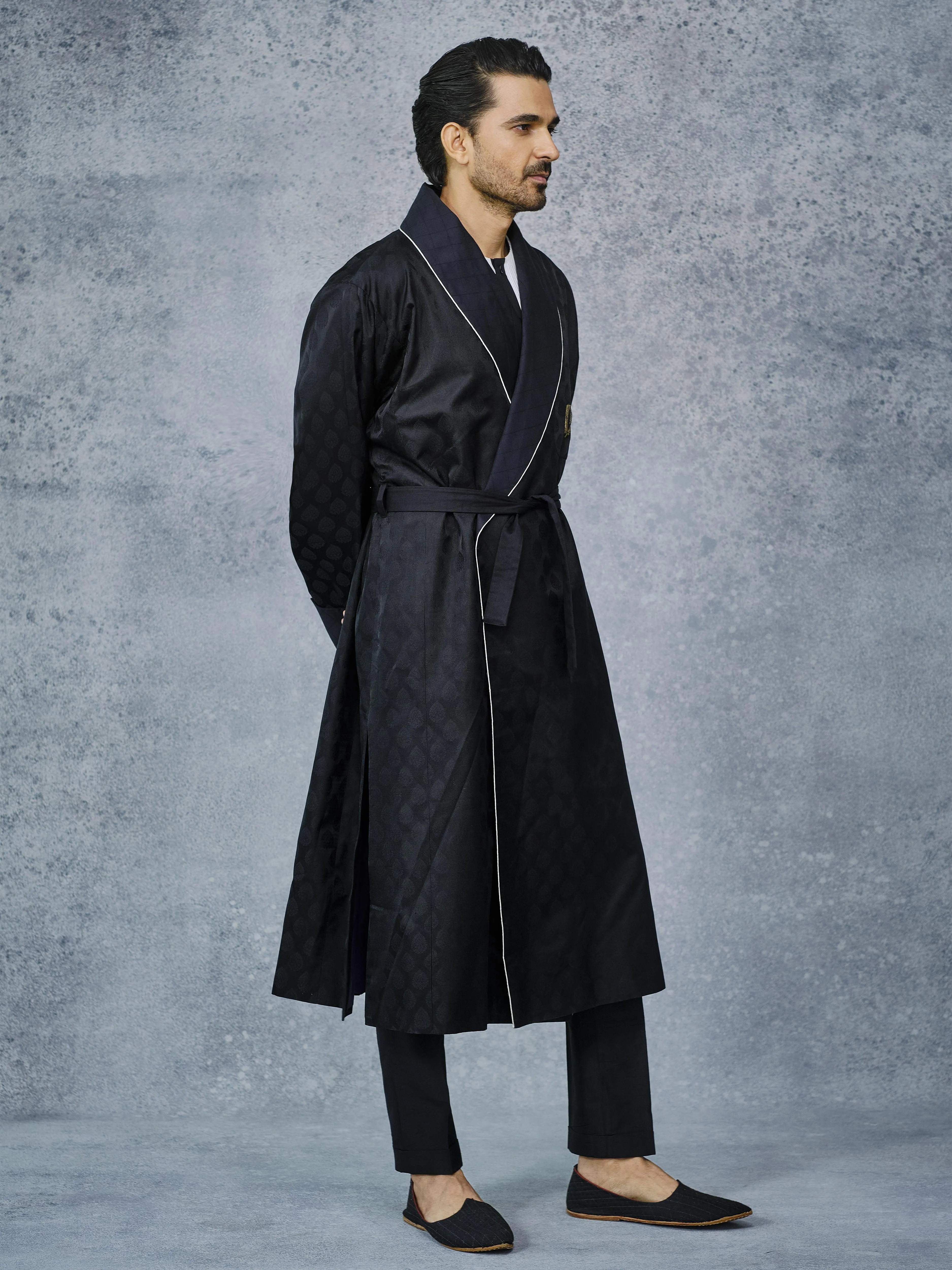 MONOCHROME ELEGANCE ROBE