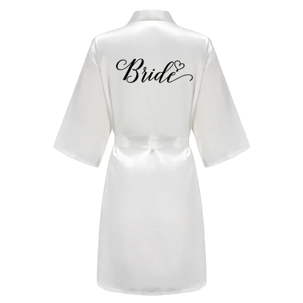 New Satin Bridesmaid Team Bride Robe With Black Letter Mother Sister Bathrobe Bridal Party Kimono Wedding Gift