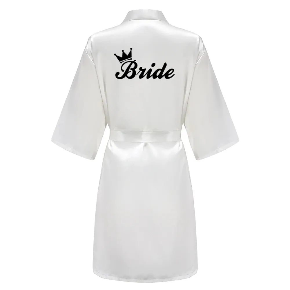 New Satin Bridesmaid Team Bride Robe With Black Letter Mother Sister Bathrobe Bridal Party Kimono Wedding Gift