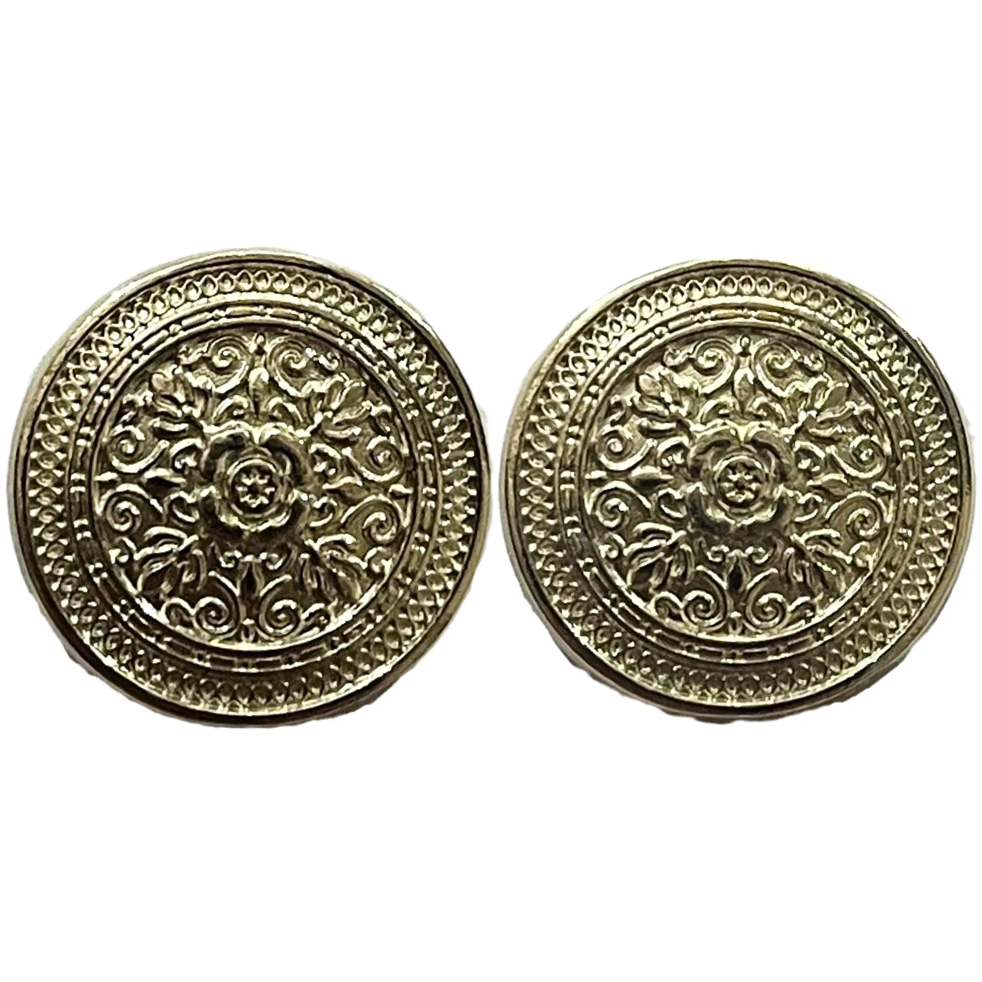 Pure Silver Color Eye Catchy Floral 1 Hole Round Metal Buttons