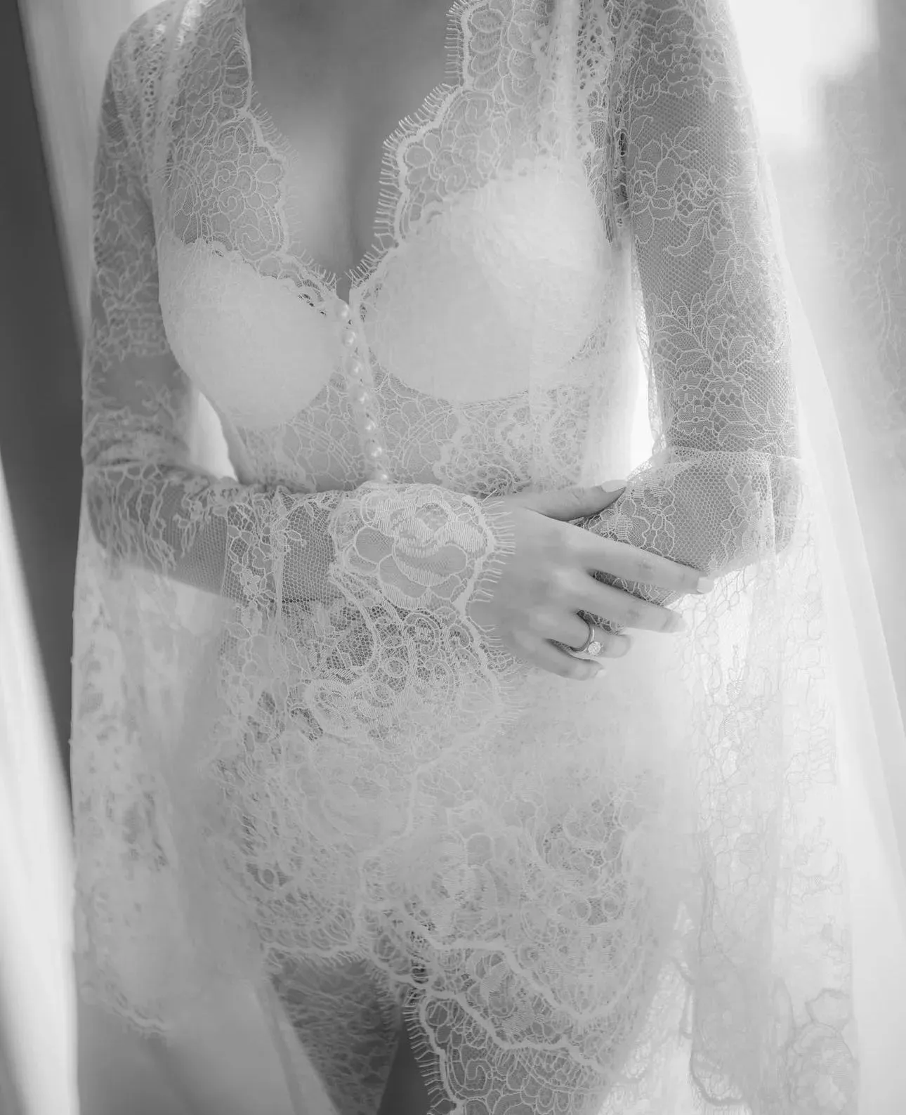 STEFANI Bridal Lace Robe