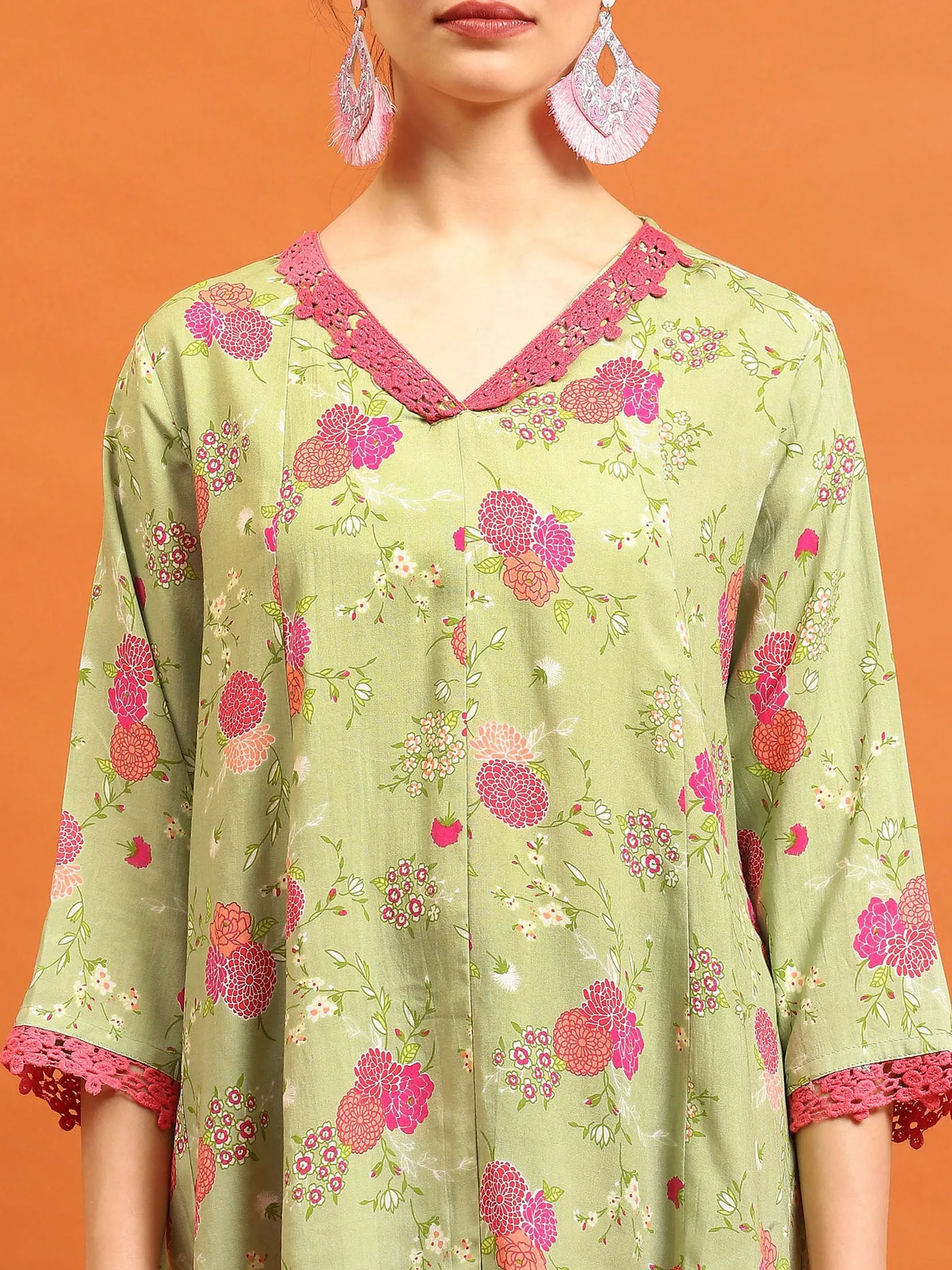 Women Green V-Neck Printed Tunic