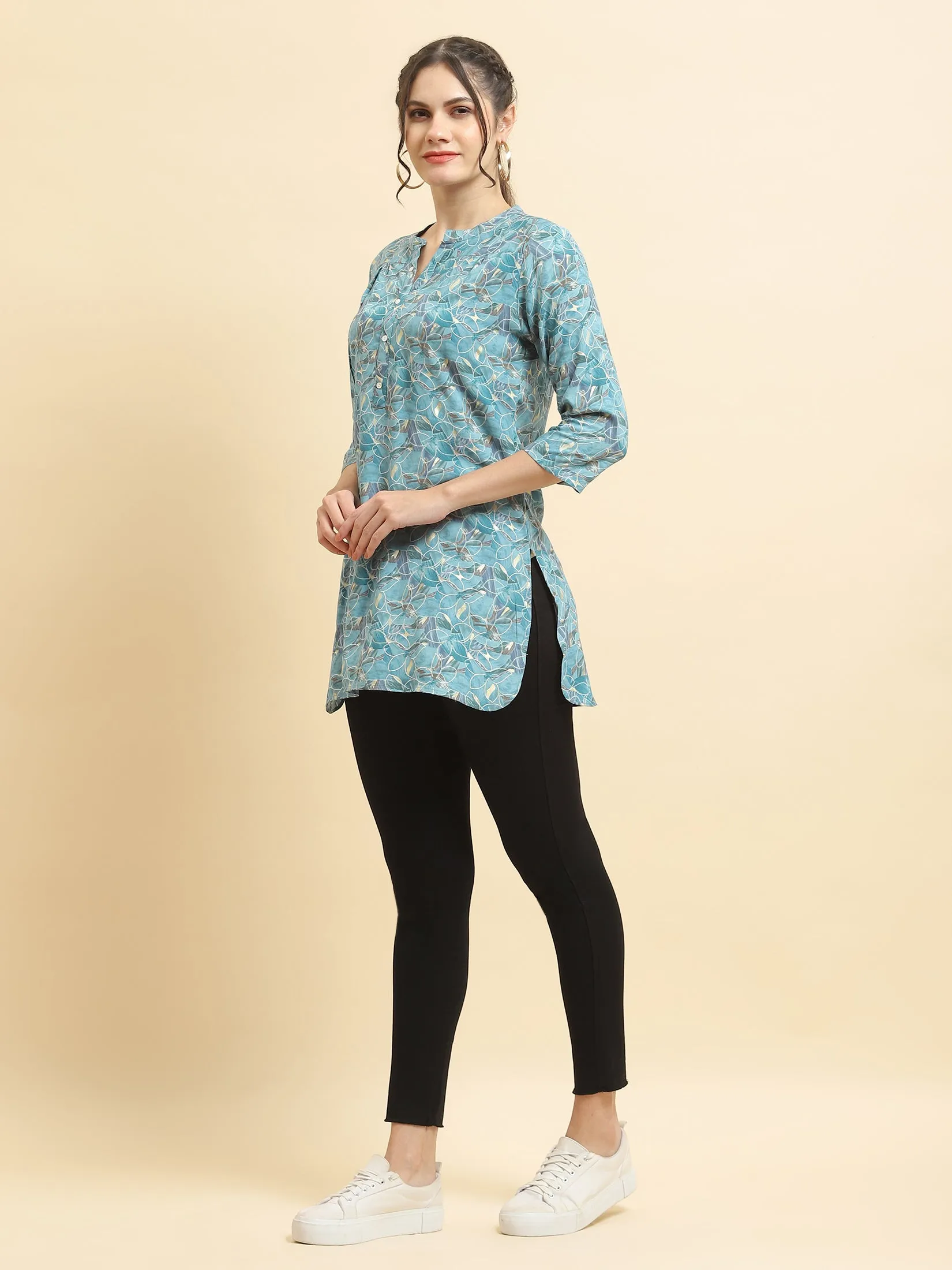 Women Liva Rayon Blue Floral Print Tunic